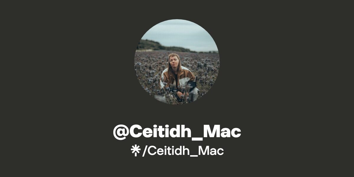Ceitidh Mac artist and cellist