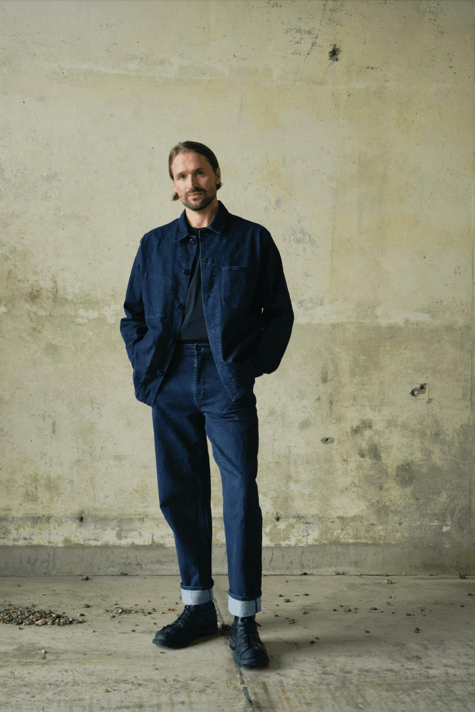 Hayden Thorpe performing songs of Wild Beasts at Wylam Brewery Newcastle