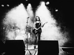 Hannah Robinson, Newcastle alt-rock and shoegaze artist