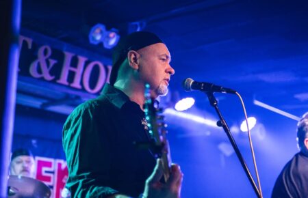 The Paul Austin Band performing live